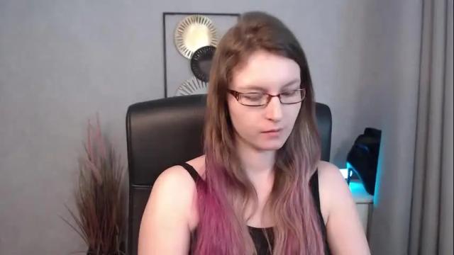 Image 3 of emma_lust94 Stream on Chaturbate on 1 month ago