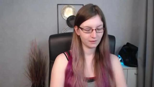 Image 3 of emma_lust94 Stream on Chaturbate on 1 month ago