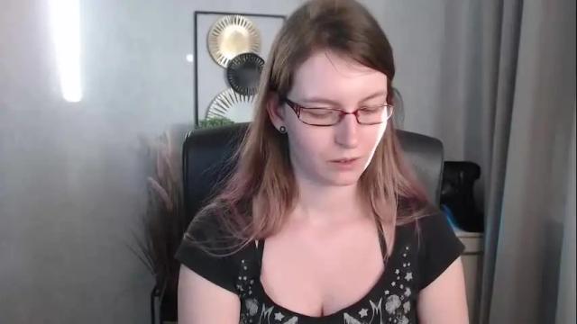 Image 8 of emma_lust94 Stream on Chaturbate on 19 days ago