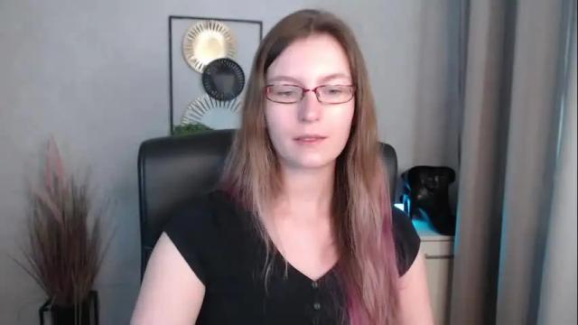 Image 12 of emma_lust94 Stream on Chaturbate on 17 days ago