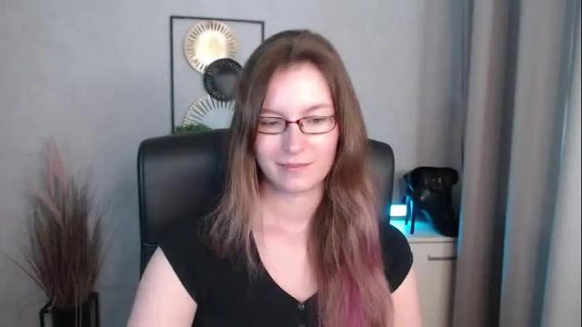 Image 8 of emma_lust94 Stream on Chaturbate on 17 days ago