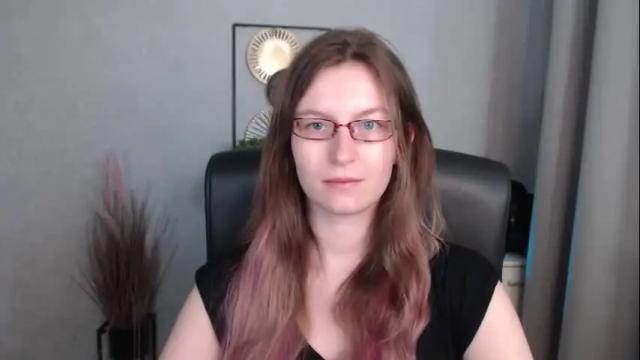 Image 2 of emma_lust94 Stream on Chaturbate on 12 days ago