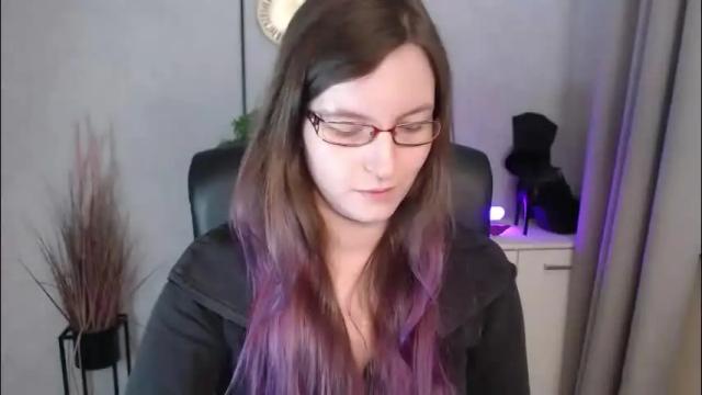 Image 4 of emma_lust94 Stream on Chaturbate on 1 month ago