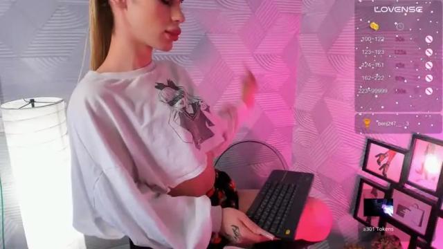 Thumbnail 3, emma_millss_'s Stream at Chaturbate, 18 months ago