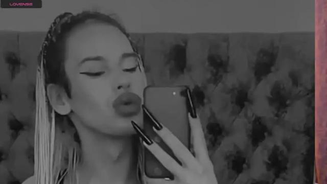 Thumbnail 2, emma_millss_'s Stream at Chaturbate, 17 months ago