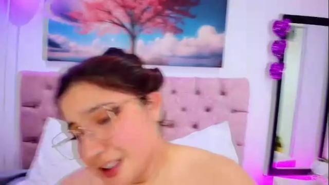 Thumbnail 1, emma_monserratt's Stream at Chaturbate, 1 month ago
