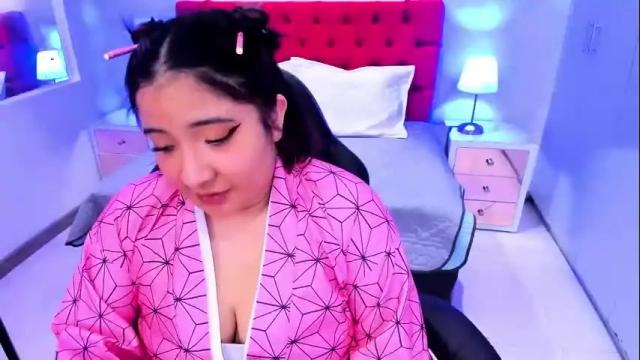 Image 10 of emma_monserratt Stream on Chaturbate on 29 days ago