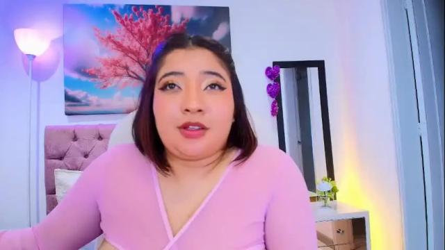 Image 10 of emma_monserratt Stream on Chaturbate on 26 days ago
