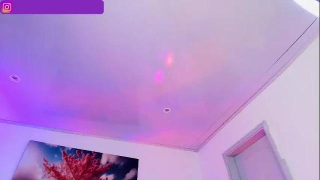 Image 8 of emma_monserratt Stream on Chaturbate on 7 days ago