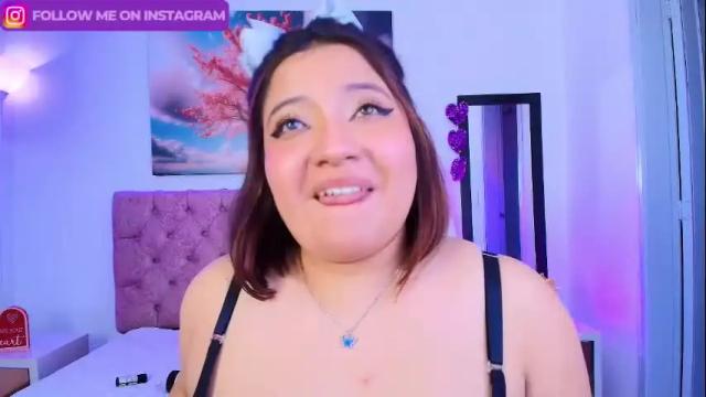 Image 10 of emma_monserratt Stream on Chaturbate on 6 days ago
