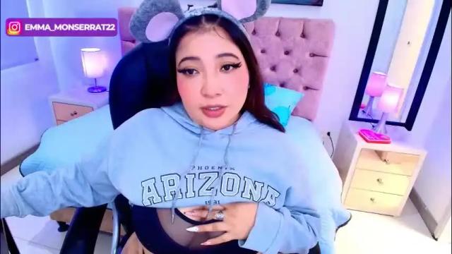 Image 2 of emma_monserratt Stream on Chaturbate on 1 month ago