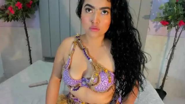 Image 12 of emma_mullens Stream on Chaturbate on 17 months ago
