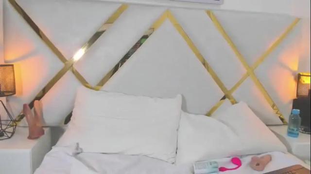 Image 12 of emma_payton Stream on Chaturbate on 24 days ago