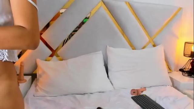 Image 8 of emma_payton Stream on Chaturbate on 23 days ago