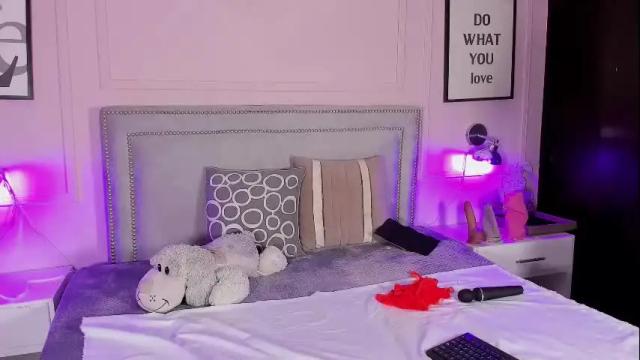 Image 3 of emma_payton Stream on Chaturbate on 3 months ago
