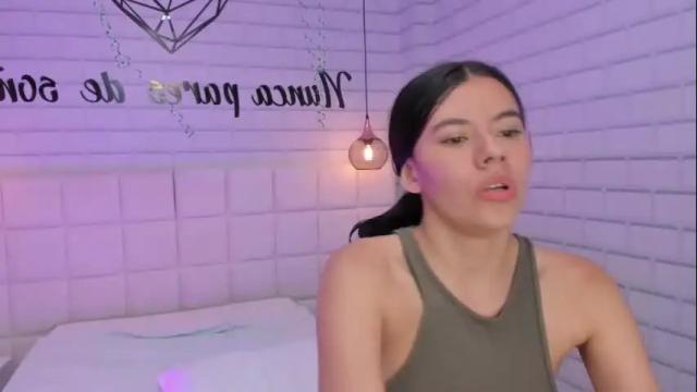 Image 10 of emma_petite4u Stream on Chaturbate on 1 month ago
