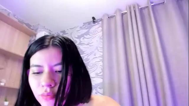 Image 10 of emma_petite4u Stream on Chaturbate on 9 days ago