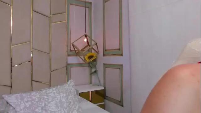 Image 8 of emma_petite4u Stream on Chaturbate on 6 days ago