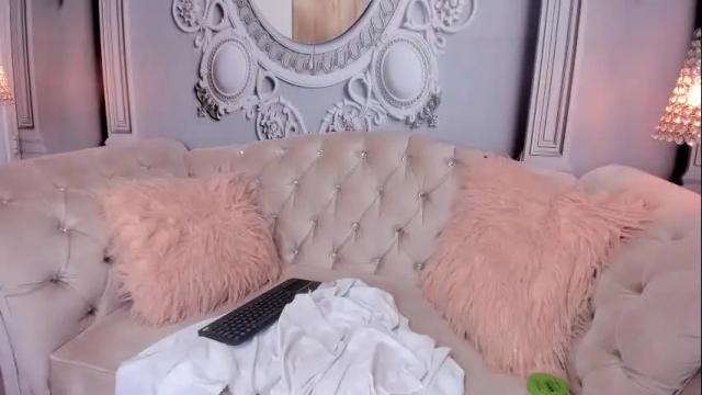 Image 3 of emma_petite4u Stream on Chaturbate on 2 days ago