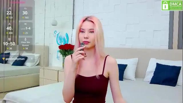 Image 3 of emma_plux Stream on Chaturbate on 13 days ago