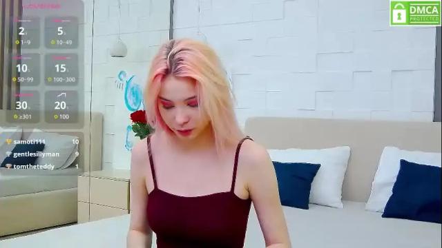 Image 8 of emma_plux Stream on Chaturbate on 13 days ago