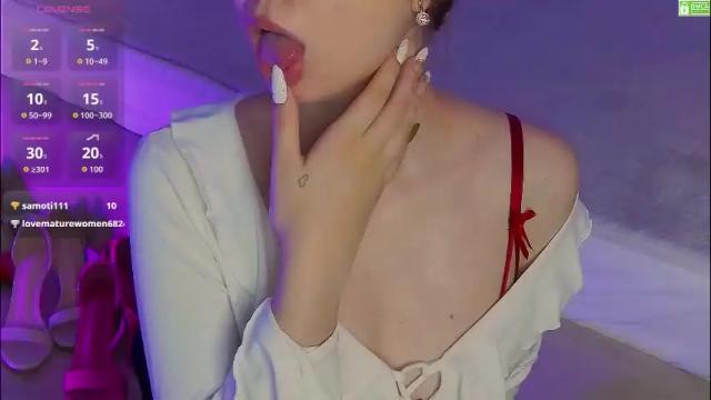 Image 12 of emma_plux Stream on Chaturbate on 1 month ago
