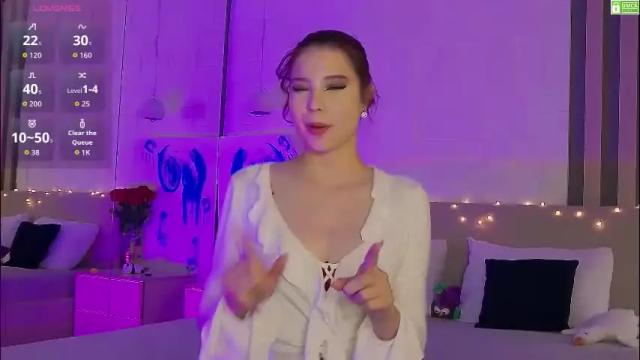 Image 2 of emma_plux Stream on Chaturbate on 1 month ago