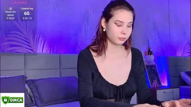 Image 2 of emma_plux Stream on Chaturbate on 2 months ago