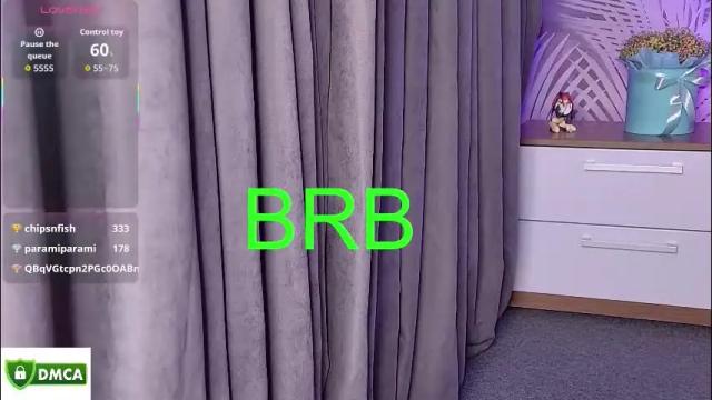 Image 6 of emma_plux Stream on Chaturbate on 1 month ago