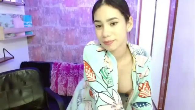 Image 7 of emma_ponce Stream on Chaturbate on 21 months ago