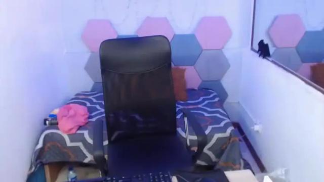 Image 12 of emma_ponce Stream on Chaturbate on 20 months ago