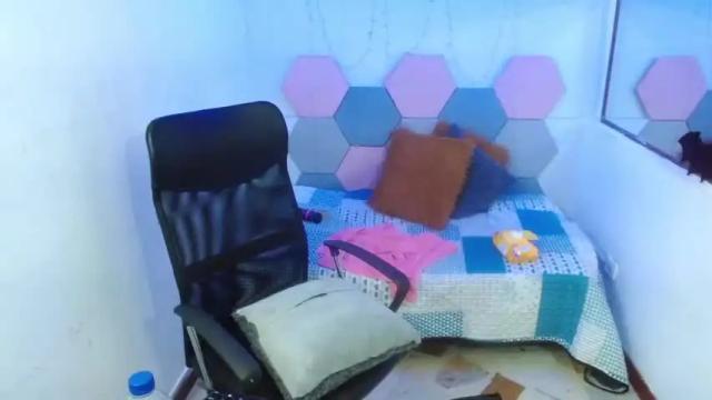 Thumbnail 1, emma_ponce's Stream at Chaturbate, 19 months ago