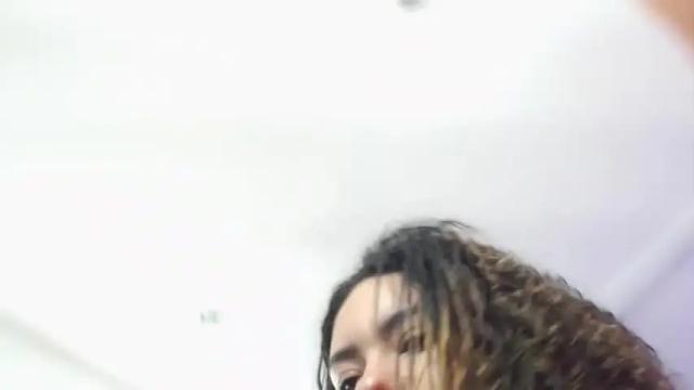 Image 12 of emma_ponce Stream on Chaturbate on 18 months ago
