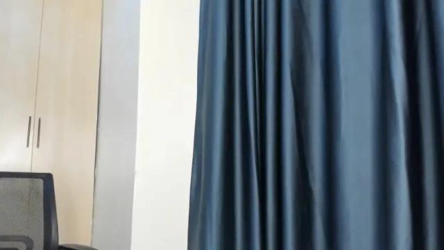 Image 11 of emma_remi Stream on Chaturbate on 14 months ago