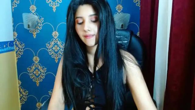 Image 4 of emma_riders Stream on Chaturbate on 15 months ago