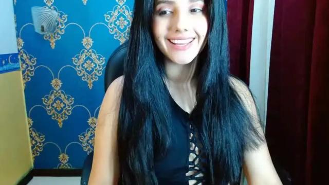 Image 7 of emma_riders Stream on Chaturbate on 15 months ago