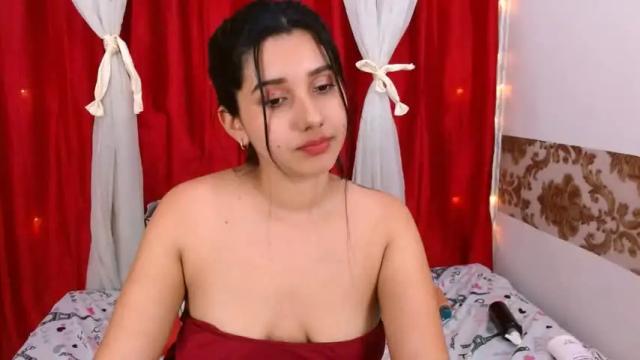Image 8 of emma_riders Stream on Chaturbate on 14 months ago