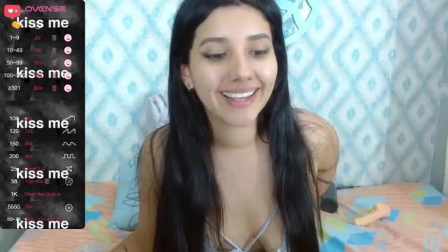 Image 3 of emma_riders Stream on Chaturbate on 13 months ago