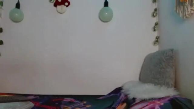 Image 11 of emma_rinaldi_ Stream on Chaturbate on 17 months ago