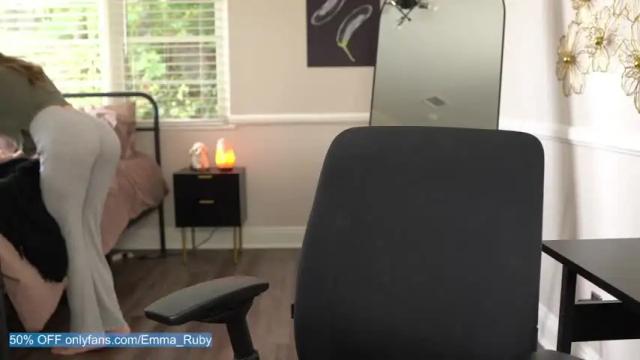 Image 6 of emma_ruby Stream on Chaturbate on 14 months ago