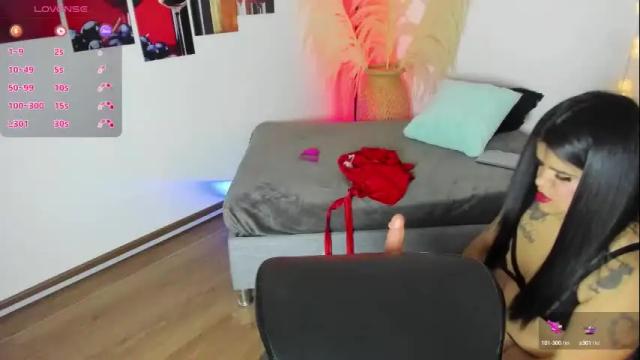 Image 2 of emma_s3xxy Stream on Chaturbate on 14 days ago