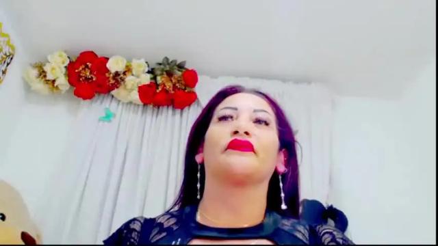 Image 6 of emma_saenzz Stream on Chaturbate on 1 month ago