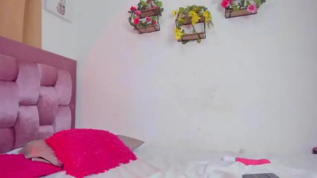 Thumbnail 2, emma_smith13's Stream at Chaturbate, 21 months ago