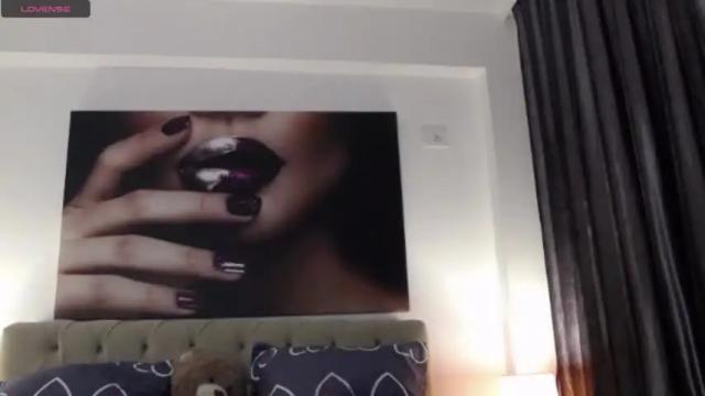 Image 3 of emma_styles Stream on Chaturbate on 18 months ago