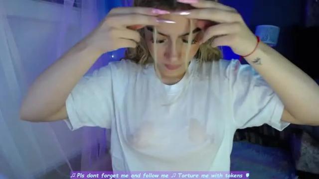 Image 2 of emma_su Stream on Chaturbate on 13 months ago