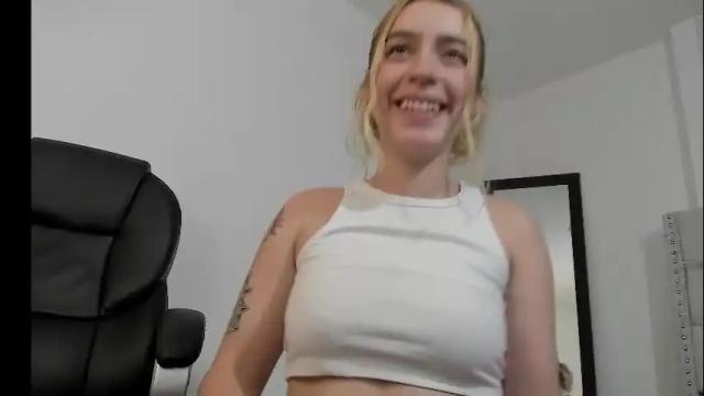 Image 12 of emma_su Stream on Chaturbate on 1 month ago