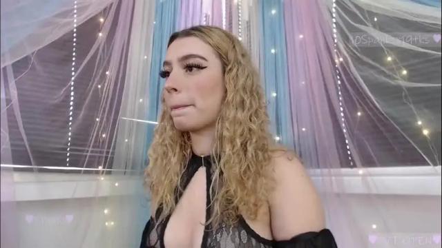 Image 3 of emma_su Stream on Chaturbate on 1 month ago