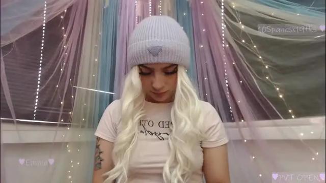 Image 3 of emma_su Stream on Chaturbate on 1 month ago