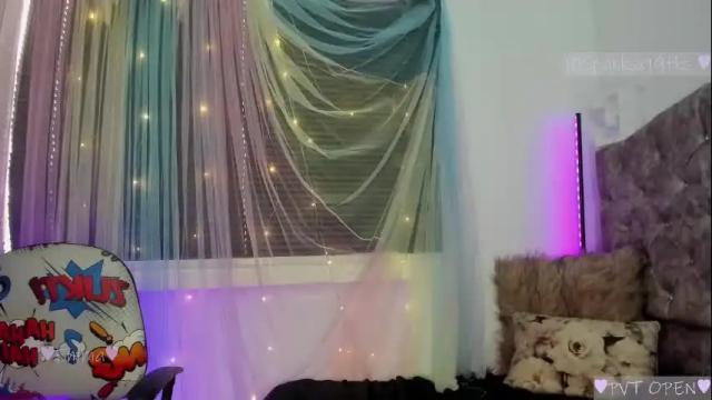 Image 10 of emma_su Stream on Chaturbate on 7 months ago