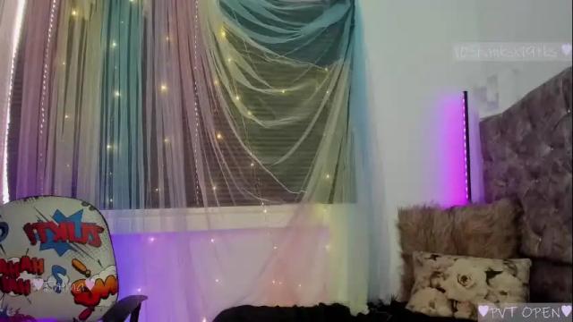 Image 12 of emma_su Stream on Chaturbate on 7 months ago